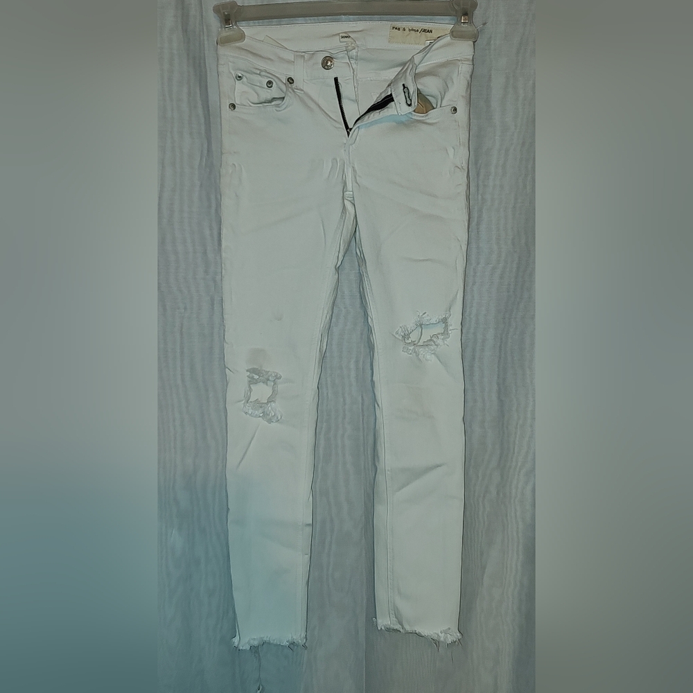 Rag & bone distressed skinny jeans size 24